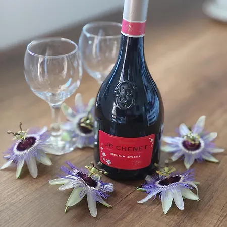 شقة Esta Palm Living And Bedroom, 250 M From *