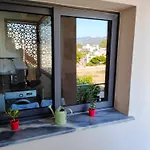 Esta Palm Living And Bedroom, 250 M From Apartman
