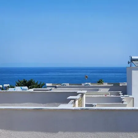 Esta Palm Living And Bedroom, 250 M From Apartman *
