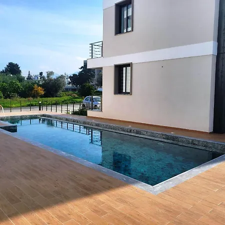 Apartman Esta Palm Living And Bedroom, 250 M From *
