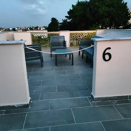 Apartman Esta Palm Living And Bedroom, 250 M From Kerínia
