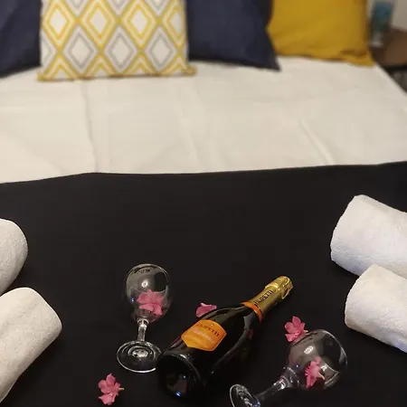 Esta Palm Living And Bedroom, 250 M From Διαμέρισμα *