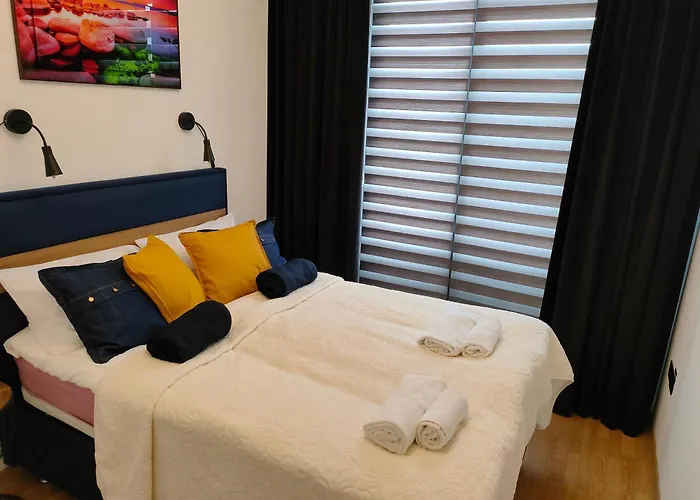 Esta Palm Living And Bedroom, 250 M From Apartament *