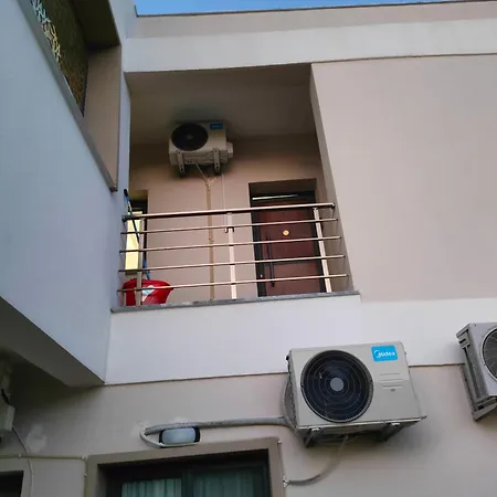 Esta Palm Living And Bedroom, 250 M From Apartamento *