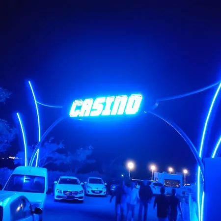 Apartamento Esta Palm Living And Bedroom, 250 M From Cirénia