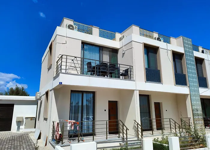 Esta Palm Living And Bedroom, 250 M From Kyrenia (Northern Cyprus)
